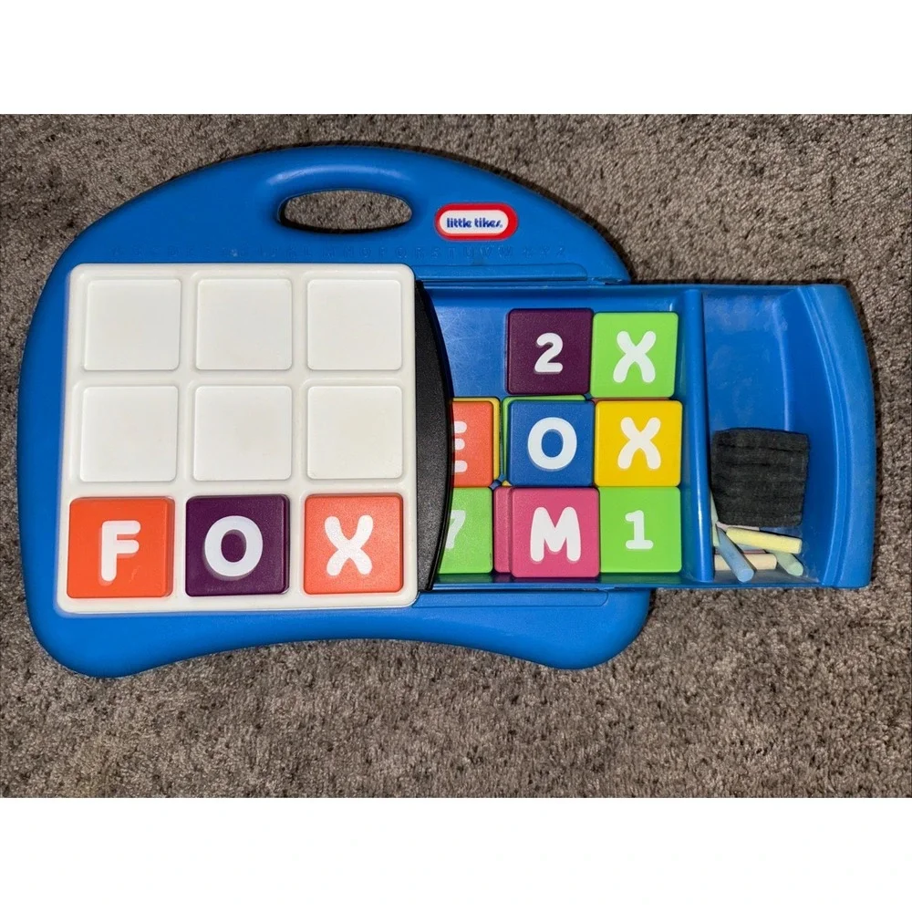 Little Tikes Alphabet & Numbers Lap Desk 26 2-sided tiles Chalkboard Storage FUN